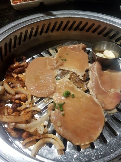 อาหาร หรือ เครื่องดื่ม