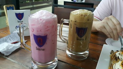 อาหาร หรือ เครื่องดื่ม