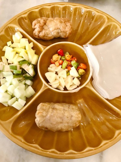 แหนมเนือง