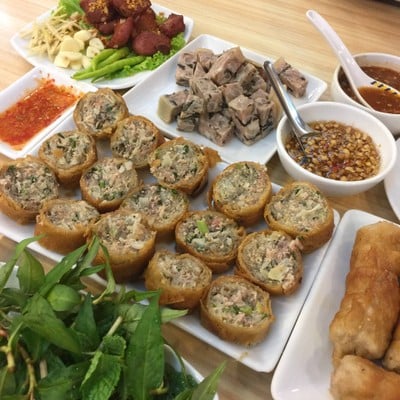 เมนูของร้าน วีที แหนมเนือง อุดรธานี