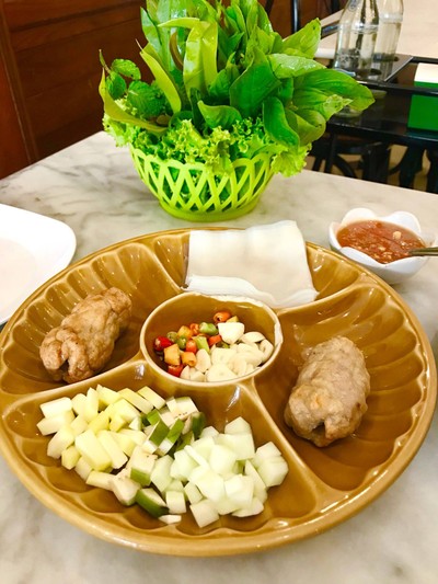 แหนมเนืองหมู