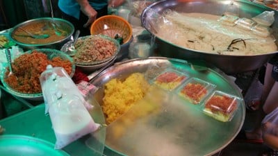 ข้าวเหนียวแม่ทองย้อย พรานนก