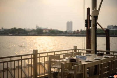 บรรยากาศ กินลมชมสะพาน