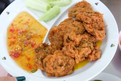 เมนูของร้าน เป็ดพะโล้ นายหนับ ดอนหวาย