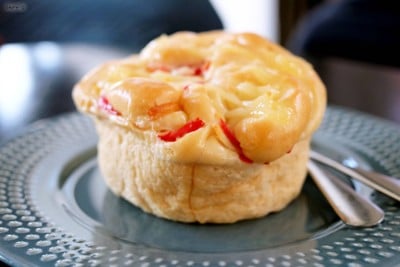 ขนมปังไส้ปูอัด