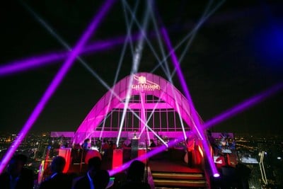 CRU Champagne Bar centralwOrld