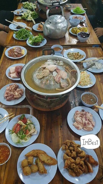 อาหาร หรือ เครื่องดื่ม