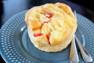 ขนมปังไส้ปูอัด