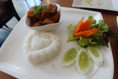 ข้าวซี่โครงหมูอบ