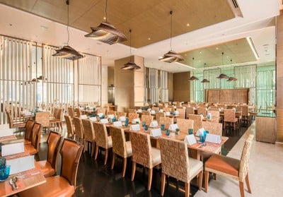 บรรยากาศ The Glass House โรงแรมอีสติน แกรนด์ สาทร กรุงเทพฯ