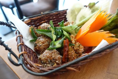 ลาบหมูทอด