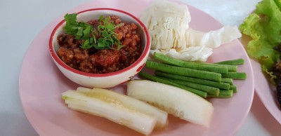 น้ำพริกอ่อง