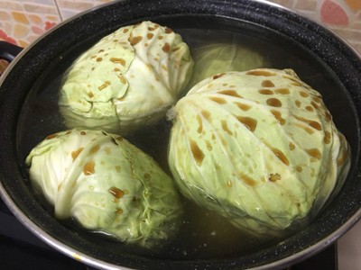 วิธีทำ กะหล่ำปลีต้มคนอร์เห็ดหอม (เจ) วิธีทำ กะหล่ำปลีต้มคนอร์เห็ดหอม (เจ)