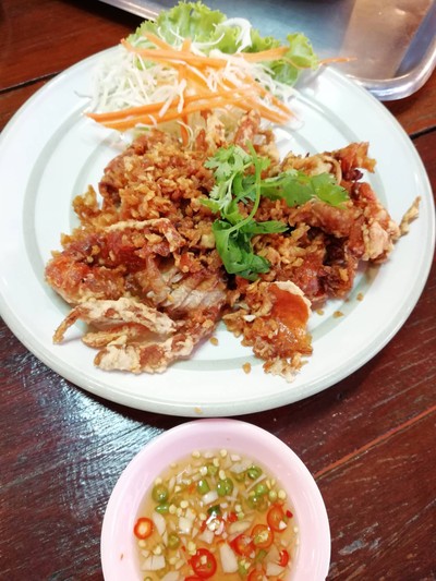 ปูนิ่มทอดกระเทียม