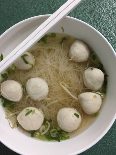 ลูกชิ้นน้ำใสนายแดง (NAI DAENG NAM SAI MEATBALLS RESTAURANT) ลูกชิ้นน้ำใสนายแดง (NAI DAENG NAM SAI MEATBALLS RESTAURANT)