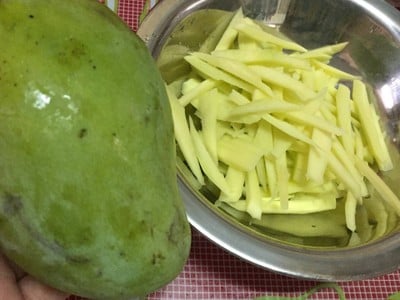 วิธีทำ ยำมะม่วง วิธีทำ ยำมะม่วง