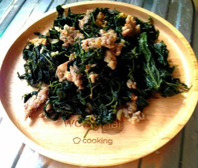 ใบปอหมูสับ