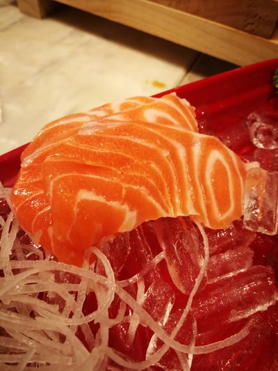 แซลม่อน