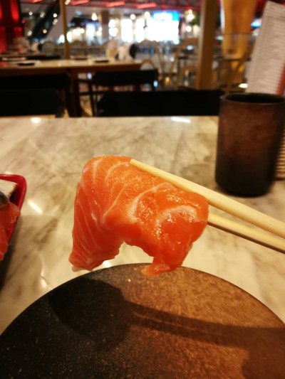 แซลม่อน