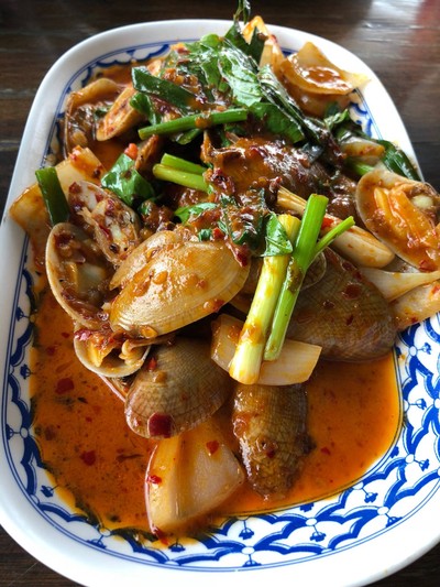 หอยลายผัดน้ำพริกเผา