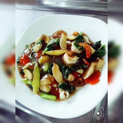 จ่าดำ หรอยเพ ทะเลเผา (Jardum Hroy Pae Seafood) จ่าดำ หรอยเพ ทะเลเผา (Jardum Hroy Pae Seafood)