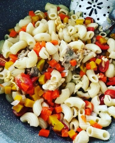 ผัดมักกะโรนี