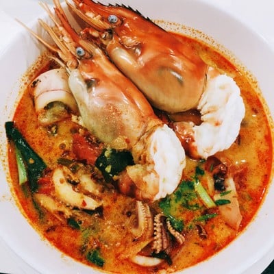 ต้มยำรวมมิตรทะเล