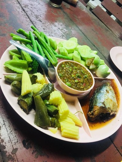 น้ำพริกผักชุด ปลาต้มหวาน