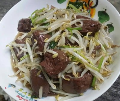 วิธีทำ ผัดถั่วงอกใส่เลือดหมู วิธีทำ ผัดถั่วงอกใส่เลือดหมู
