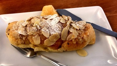 นีร่าส์โฮมเบเกอร์รี่ (NIRA'S HOME BAKERY) หาดท้องศาลา นีร่าส์โฮมเบเกอร์รี่ (NIRA'S HOME BAKERY) หาดท้องศาลา