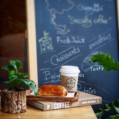 LANDIN COFFEE (ร้านกาแฟลานดิน) LANDIN COFFEE (ร้านกาแฟลานดิน)