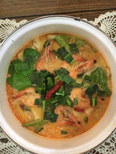 มาม่าต้มยำทะเลหม้อไฟ