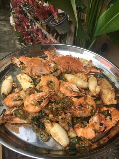 กุ้งถาดซอสโหรพา