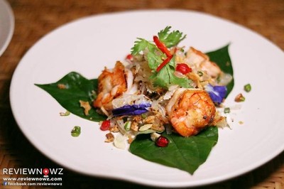 ยำส้มโอกุ้ง