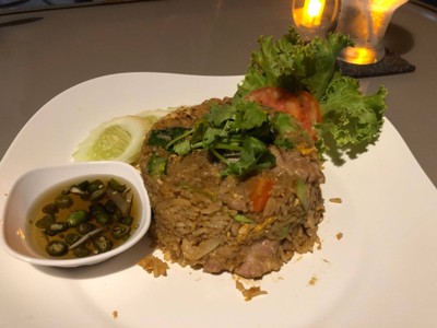 อาหาร หรือ เครื่องดื่ม