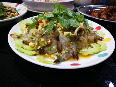 กุ้งสดแช่น้ำปลา