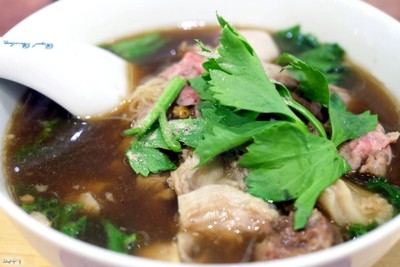 ก๋วยเตี๋ยวเนื้อสูตรซุปต้นตำหรับ