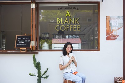 A Blank coffee บางแสน