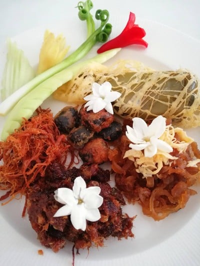 ช้าวแช่ ราคา 280 บาท 