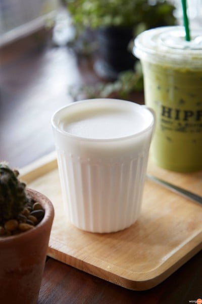 Hippo Cafe & Restaurant