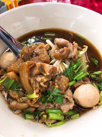 ก๋วยเตี๋ยวเนื้อ