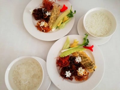 ช้าวแช่ ราคา 280 บาท 