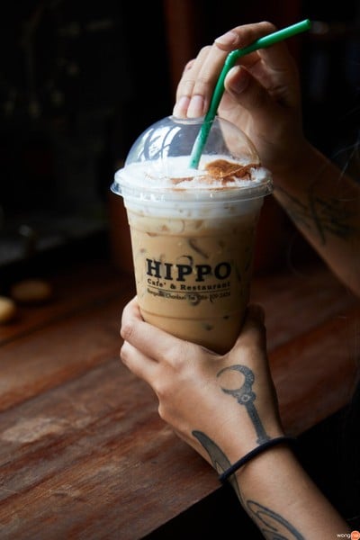 Hippo Cafe & Restaurant