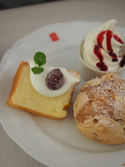 อาหาร หรือ เครื่องดื่ม