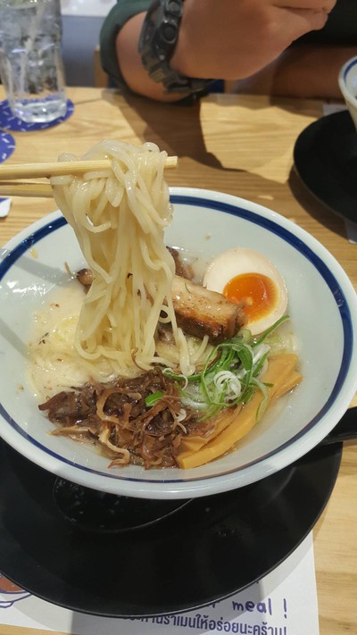 ทงคตสึคาคูนิราเมน