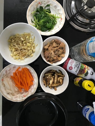 วิธีทำ Bibimbup บิบิมบับ ข้าวยำเกาหลี วิธีทำ Bibimbup บิบิมบับ ข้าวยำเกาหลี