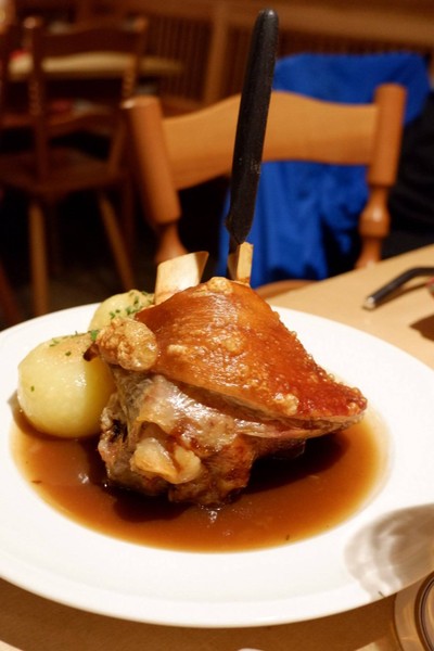 Crunchy Half Pork Knuckle