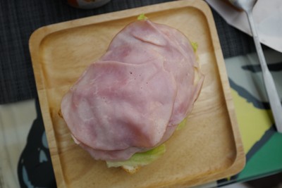 วิธีทำ Leg ham Sandwich 