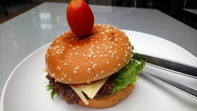 CHEESE BURGER