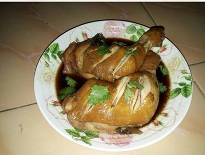 ไก่ต้มน้ำปลา